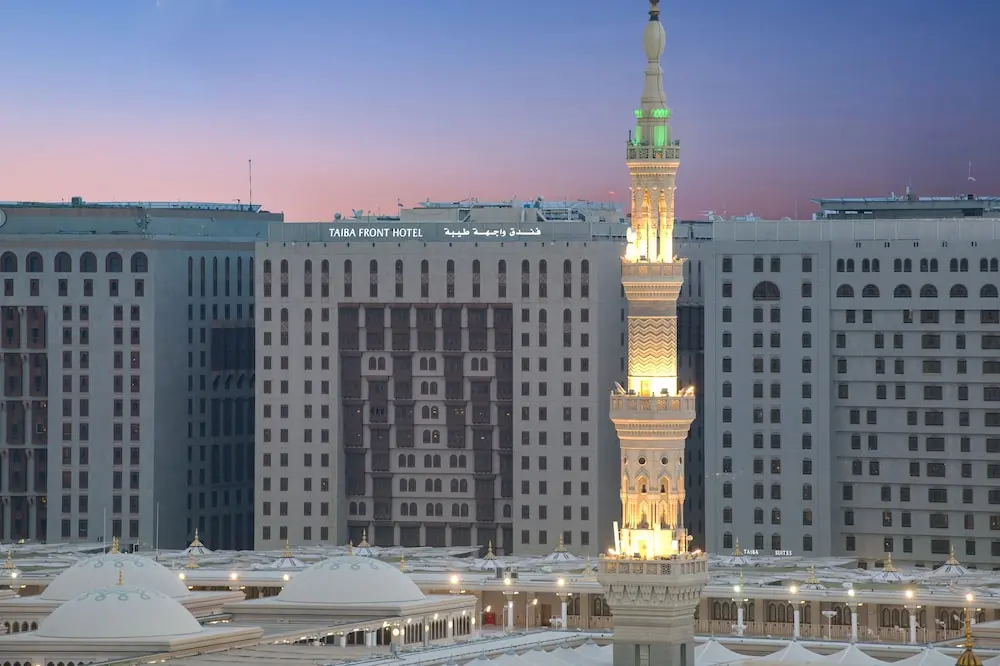 وظائف فنادق المدينة المنورة في آخر ٣ أيام للسعوديين والمقيمين رجال ونساء (أي مؤهل) 1 وظائف فنادق المدينة المنورة في آخر ٣ أيام